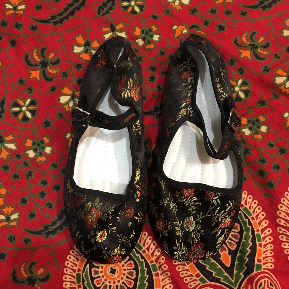 • Silk Flower Mary Janes •